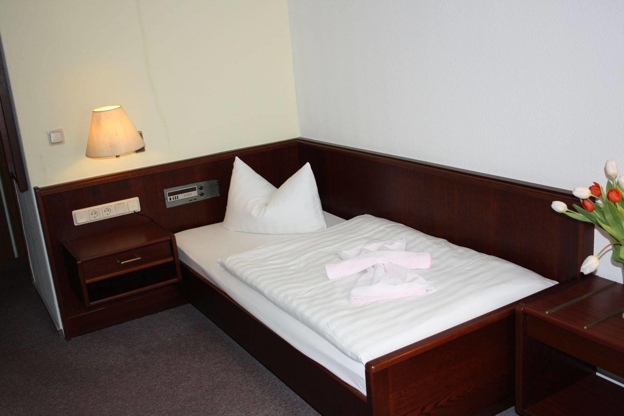Hotel Zur Hoffnung Werther  Экстерьер фото